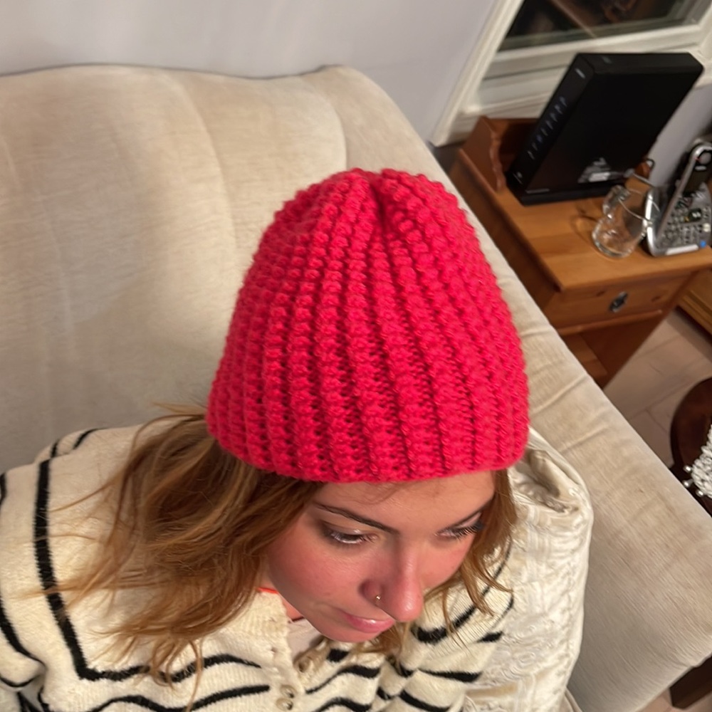 Hand knitting hat - Picture 3 of 6